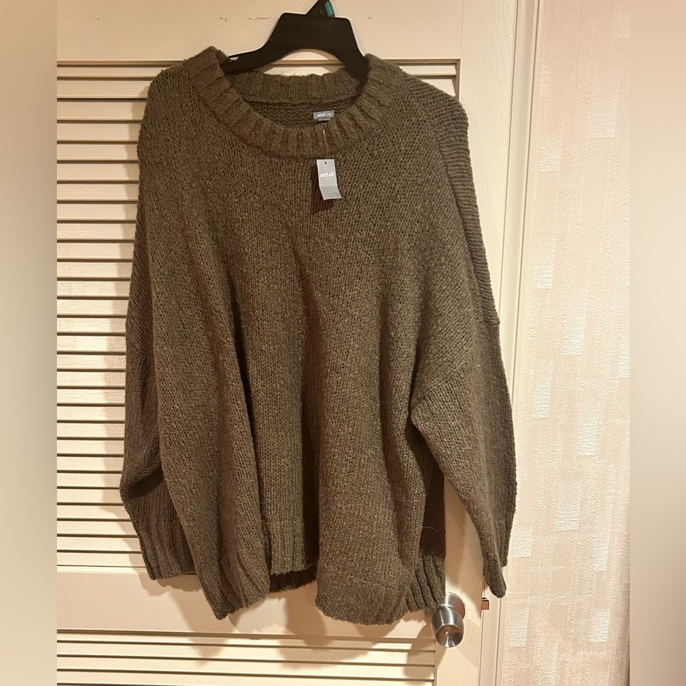Aerie Large Women’s Sweater Brand New With Tags